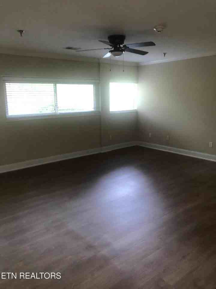 13 Ridgeway Rd #2G - Photo 6 of 8