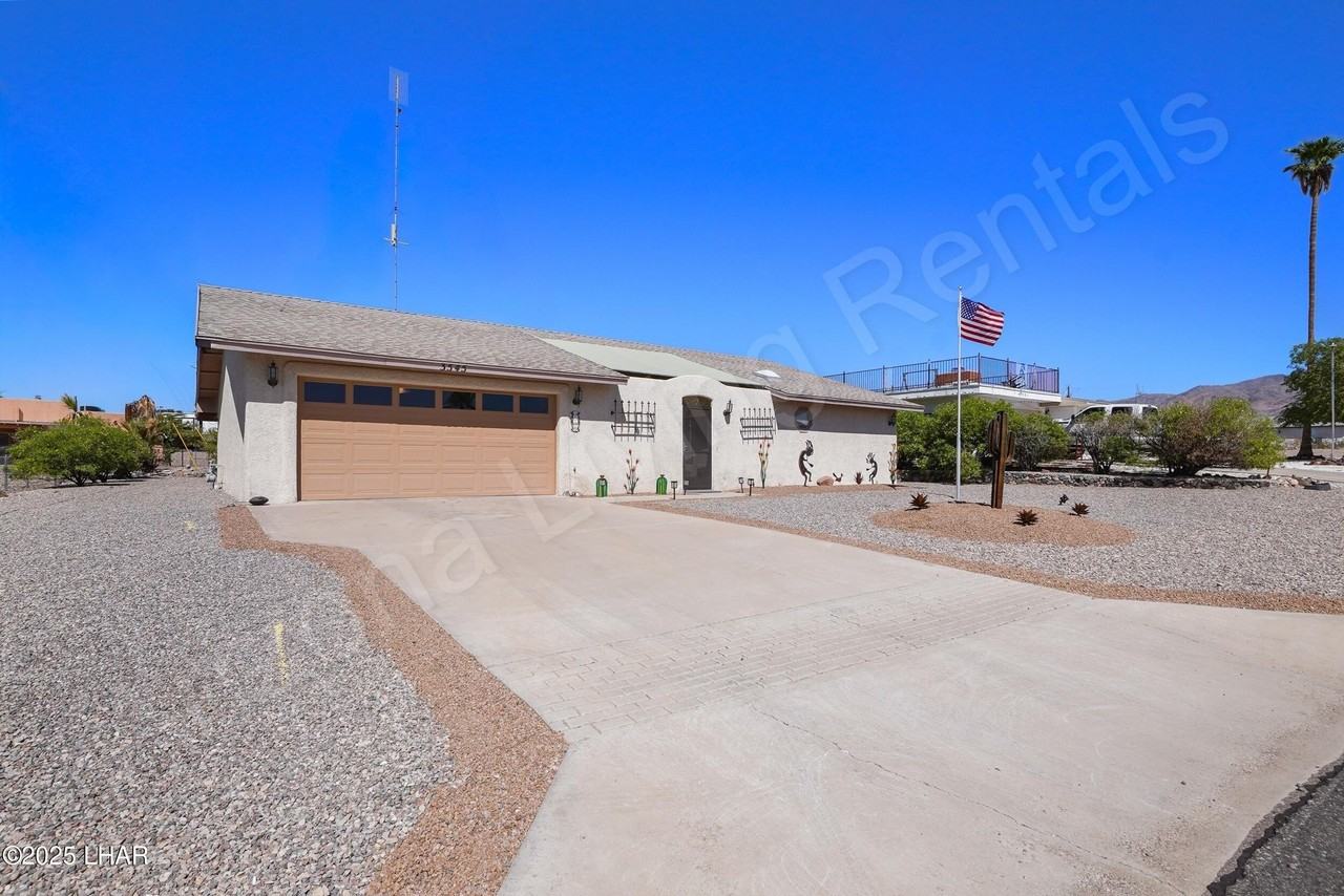 3545 Chemehuevi Blvd - Photo 3 of 23
