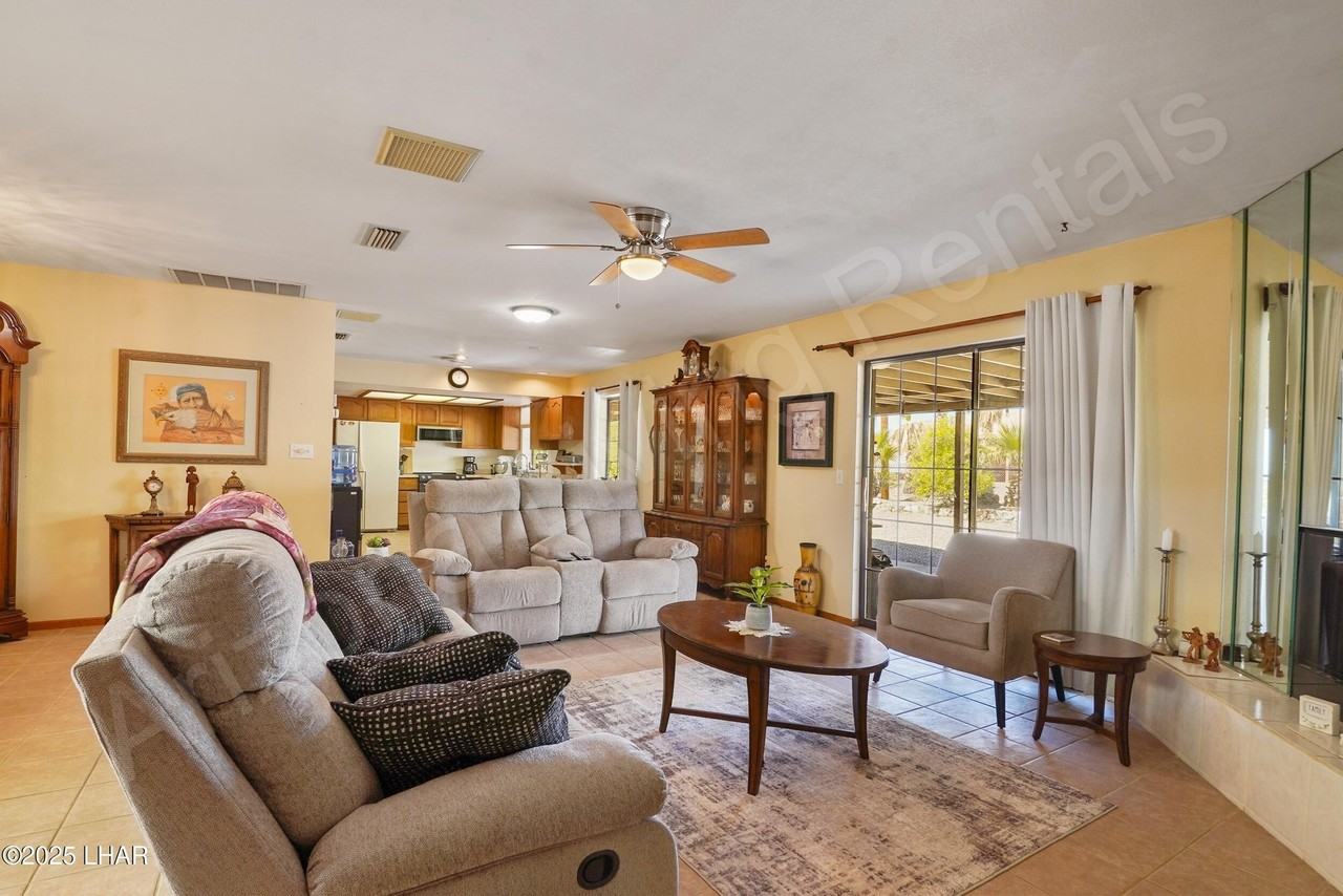 3545 Chemehuevi Blvd - Photo 5 of 23