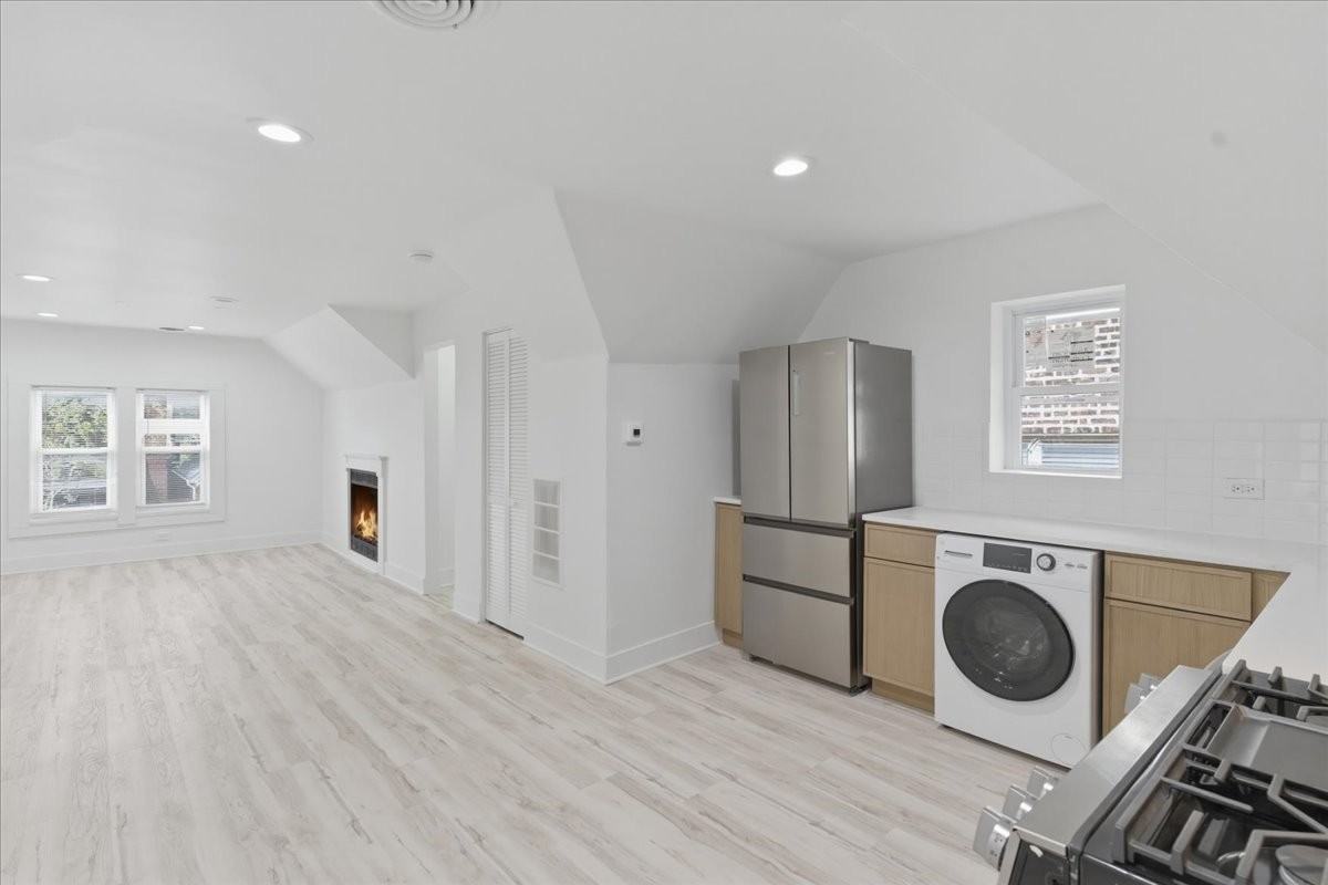 2607 W Haddon Ave #3R