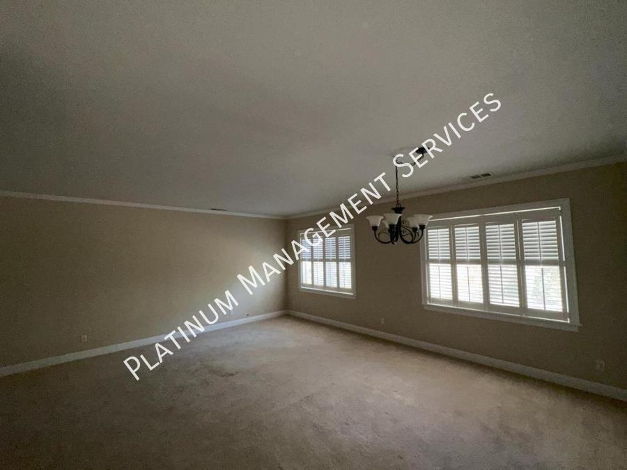 3075 Summer Breeze Ave - Photo 2 of 22