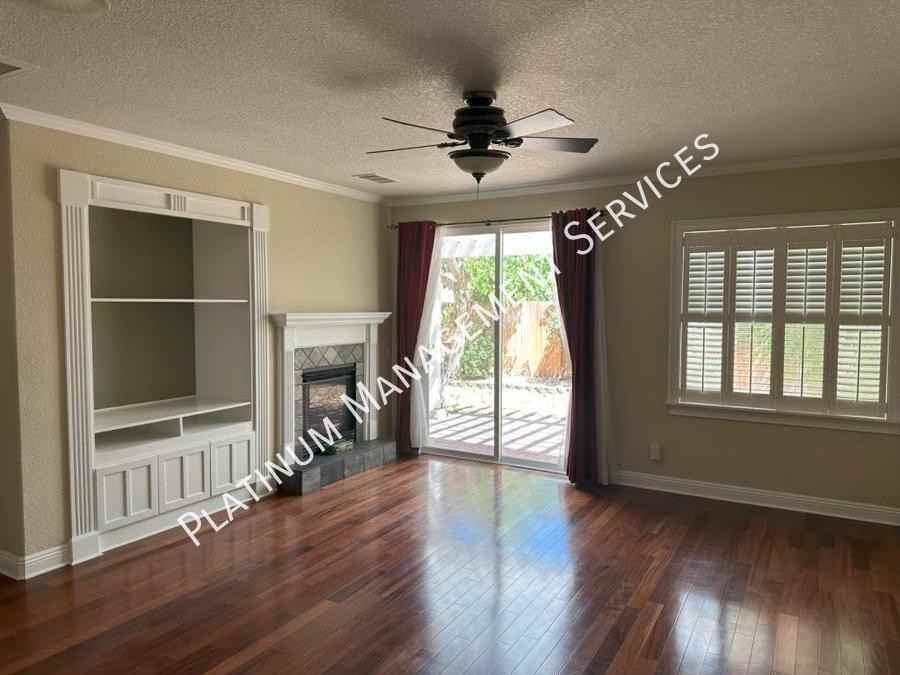 3075 Summer Breeze Ave - Photo 7 of 22