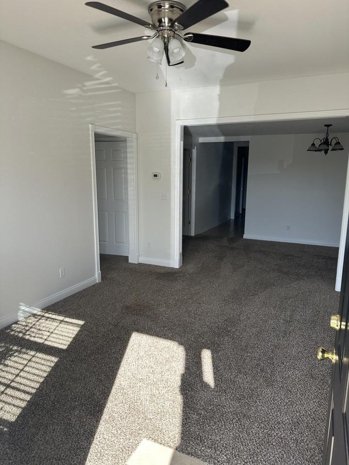 6 Hudson Hollow Rd #23 - Photo 3 of 46