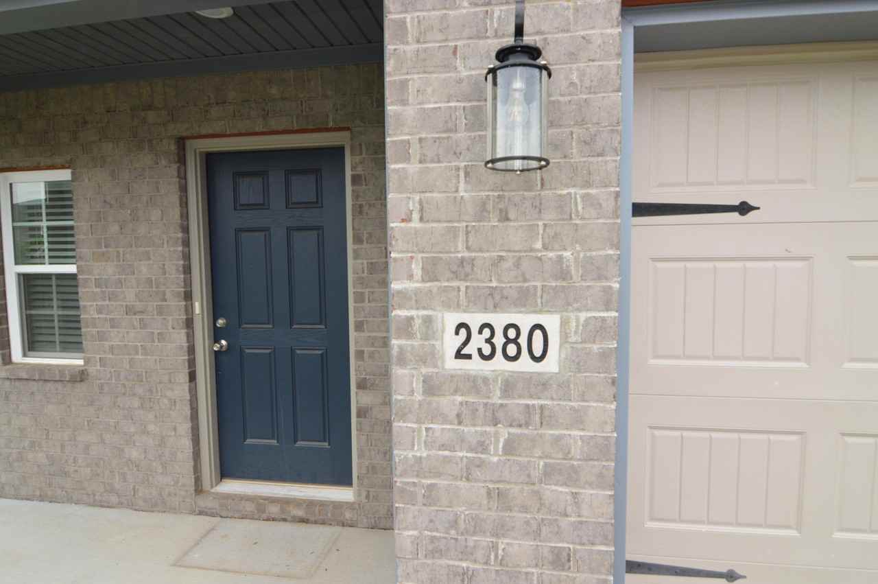 2380 Geranium Ln - Photo 2 of 37