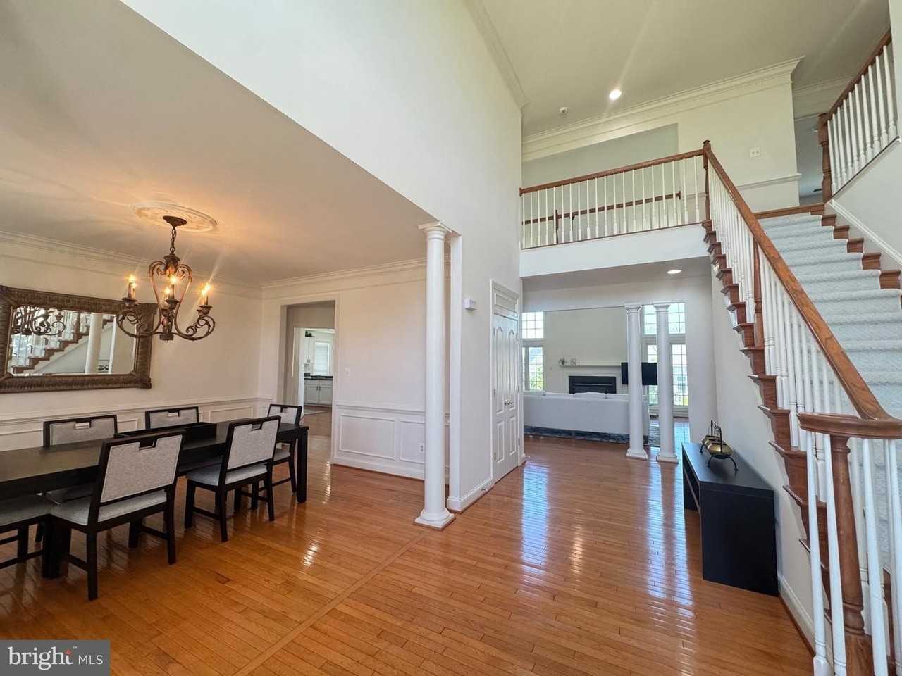 5117 Sante Fe Ct - Photo 5 of 50