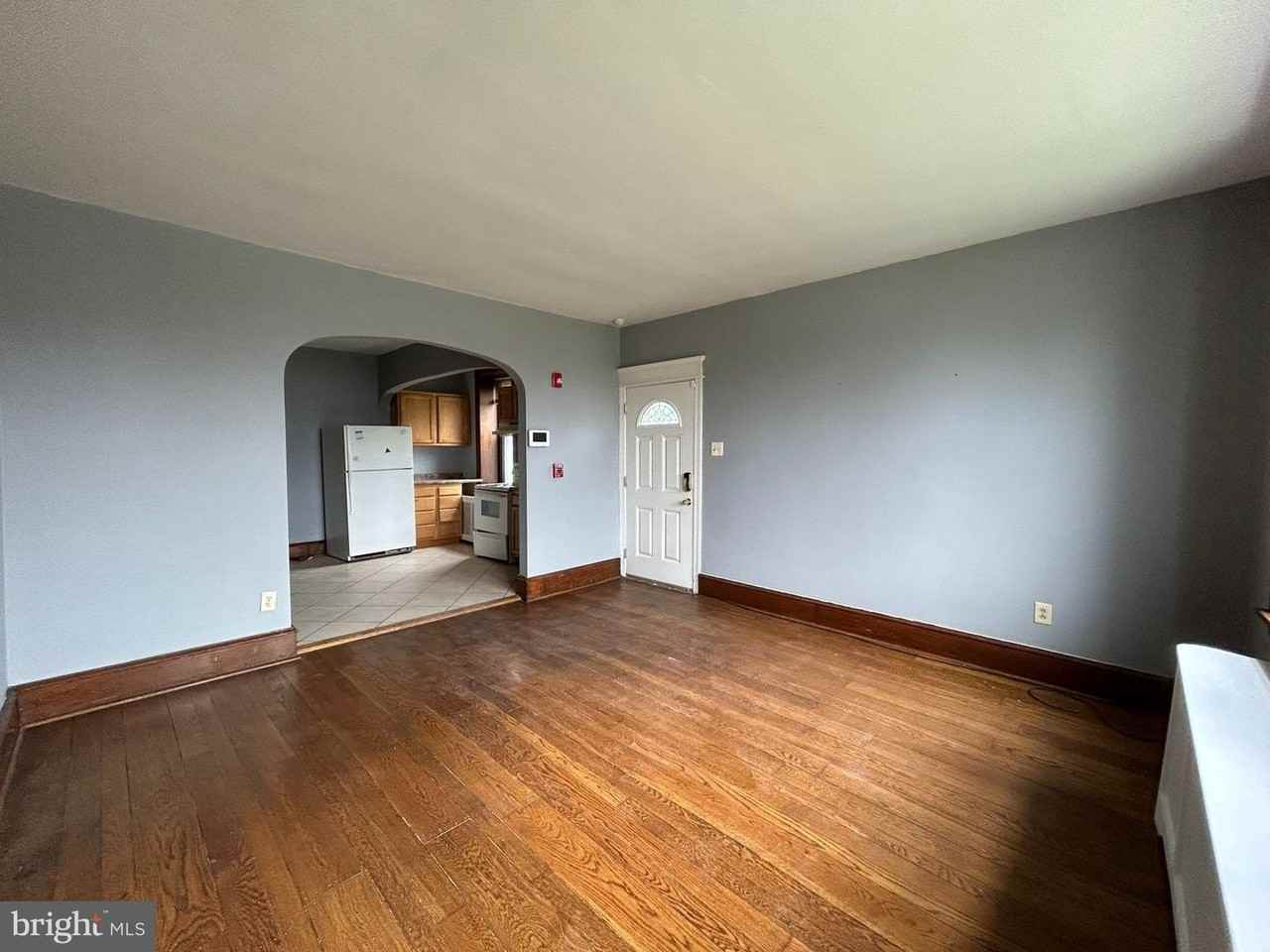6370 Oxford Ave - Photo 2 of 21