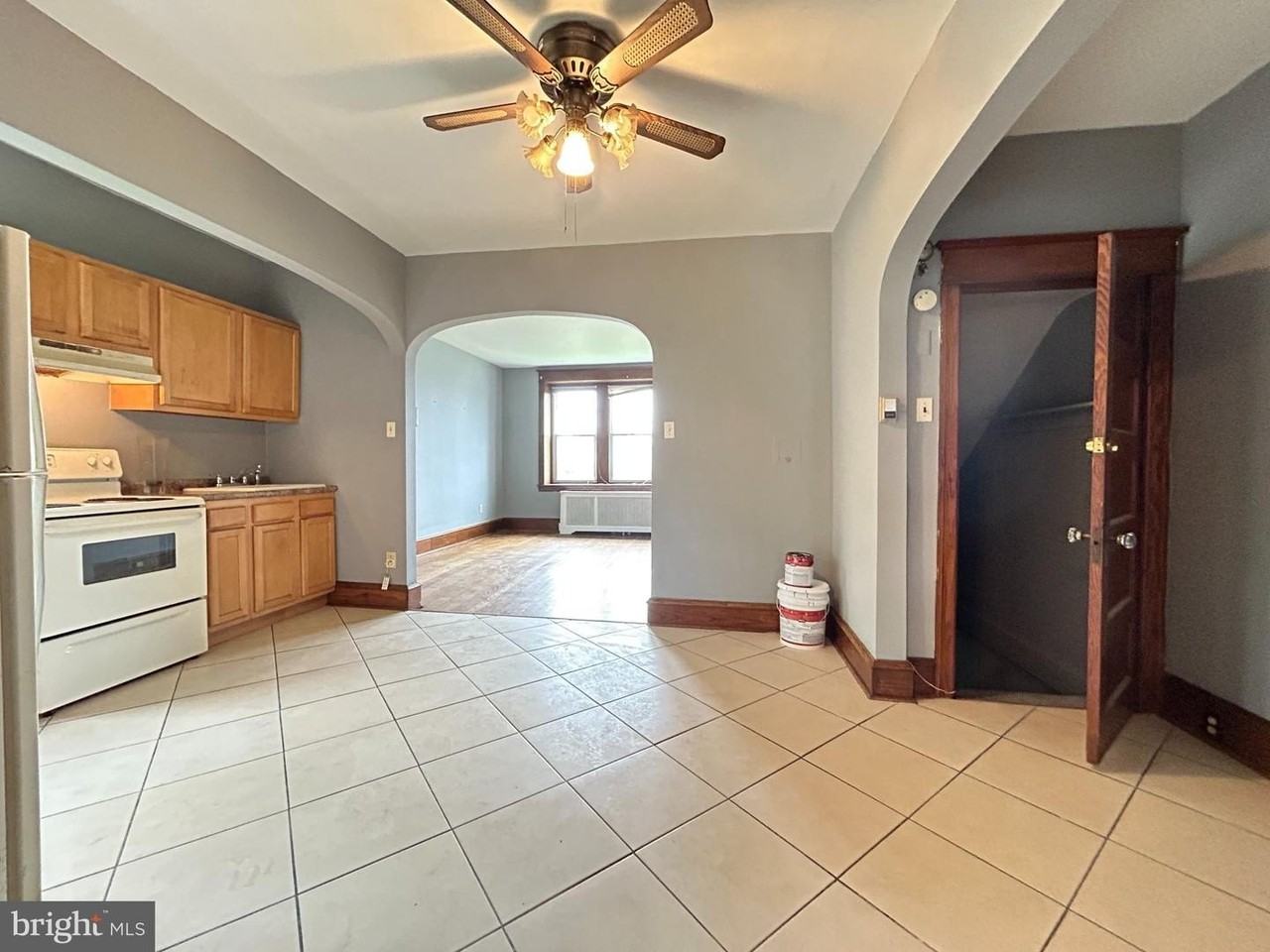6370 Oxford Ave - Photo 4 of 21