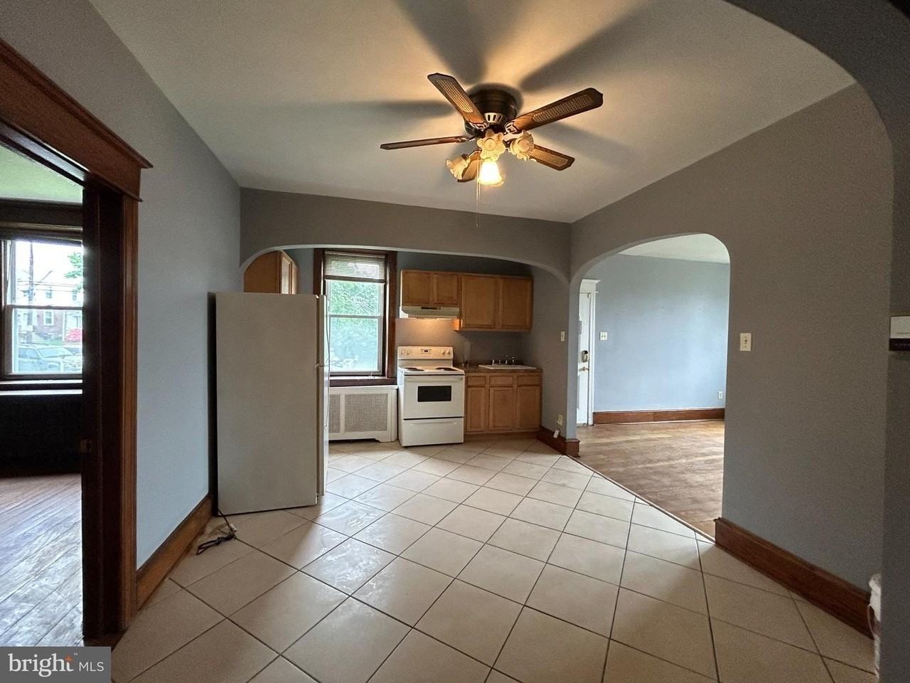 6370 Oxford Ave - Photo 5 of 21