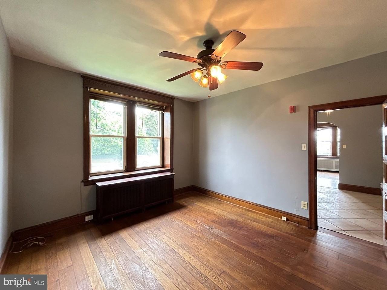 6370 Oxford Ave - Photo 7 of 21