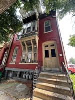 featured image of 1036 W Linden St #2