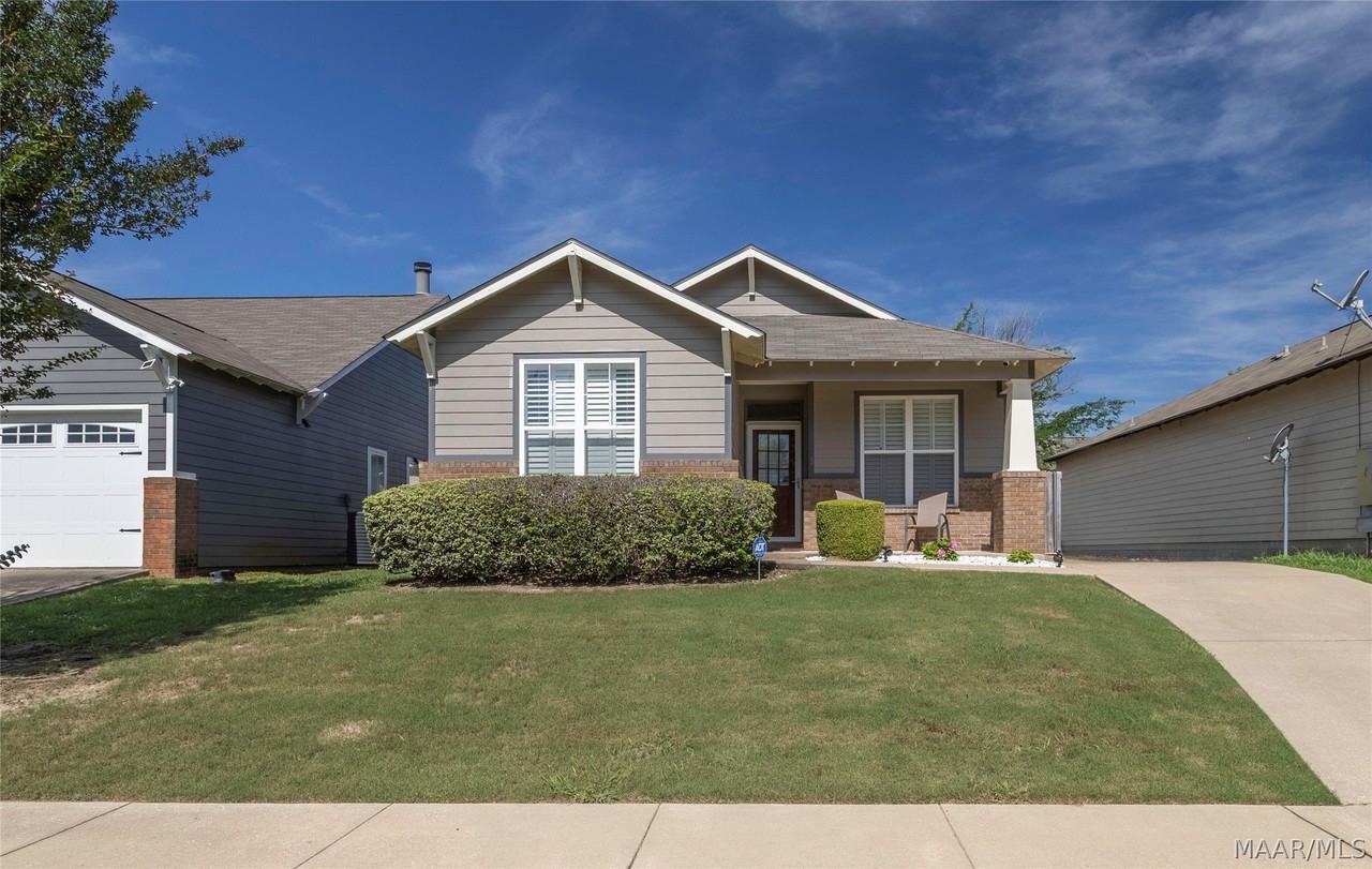 3909 Brookshire Way - Photo 2 of 26