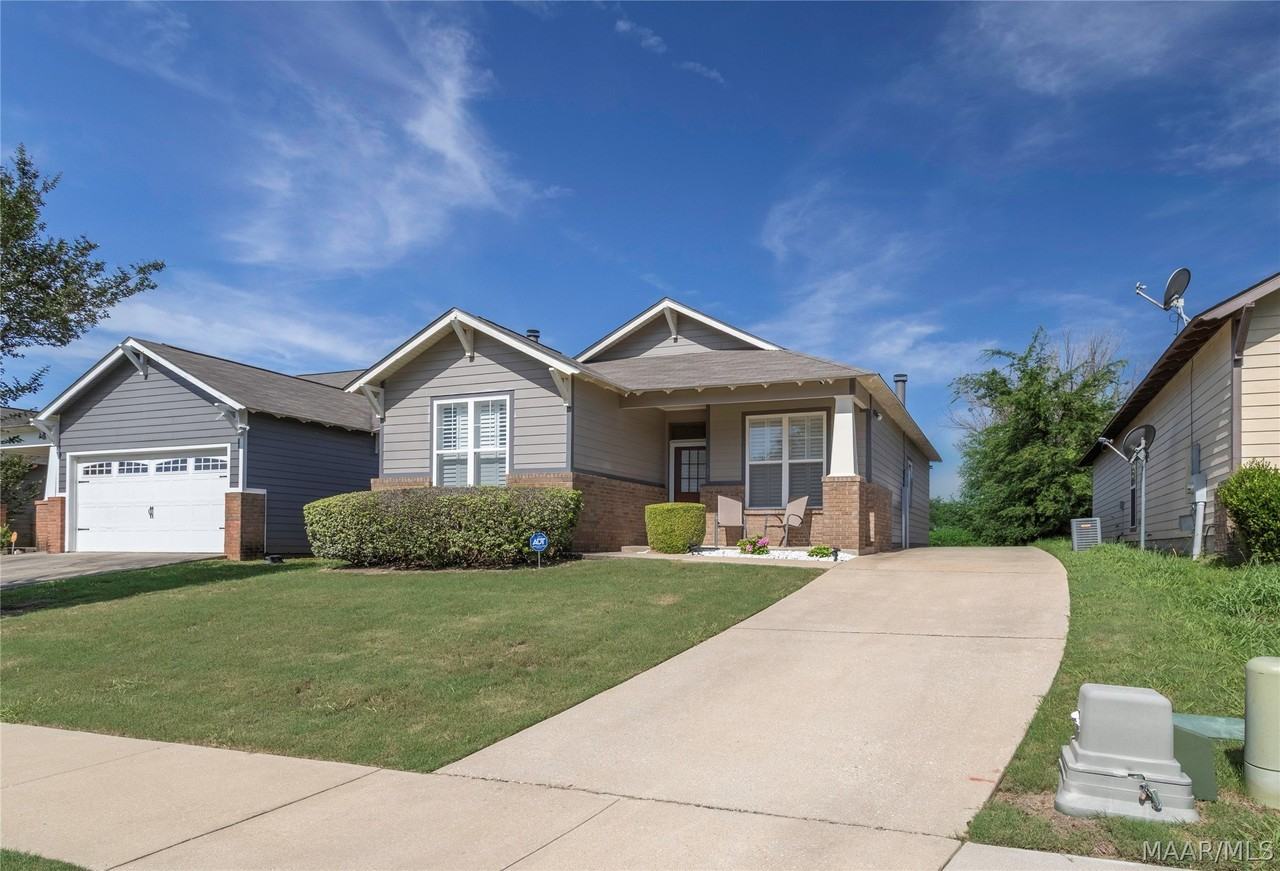 3909 Brookshire Way - Photo 3 of 26