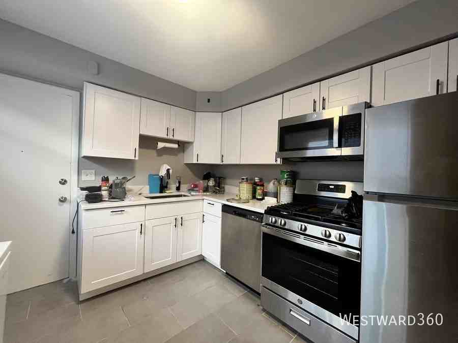 1624 W Touhy Ave #1B