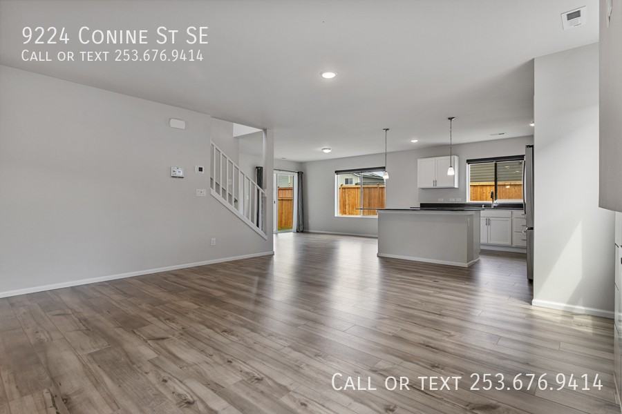 9224 Conine St Se - Photo 7 of 28