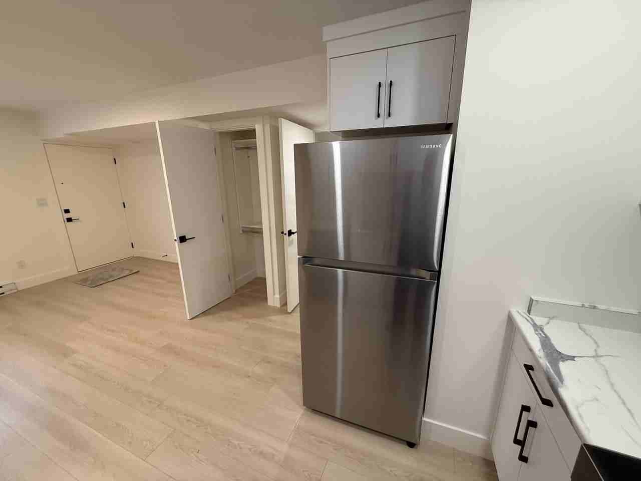 631B Eighth St #1 - Photo 7 of 15