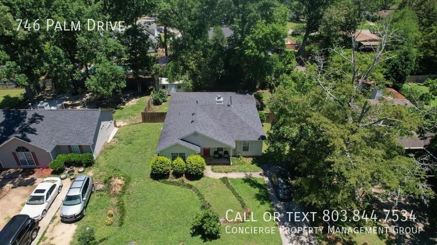 746 Palm Dr - Photo 2 of 22