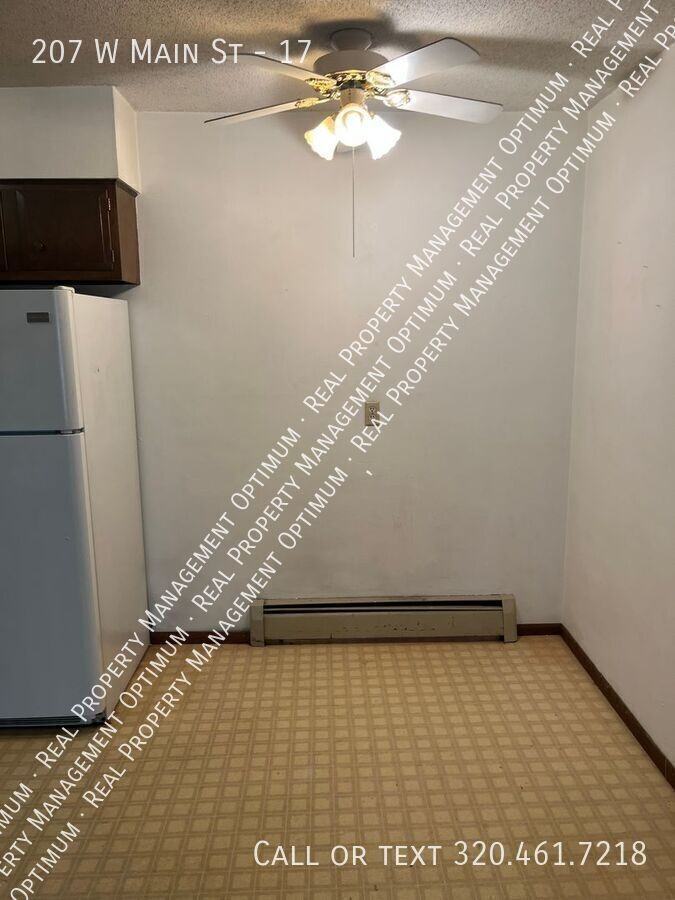 207 W Main St #17 - Photo 5 of 13