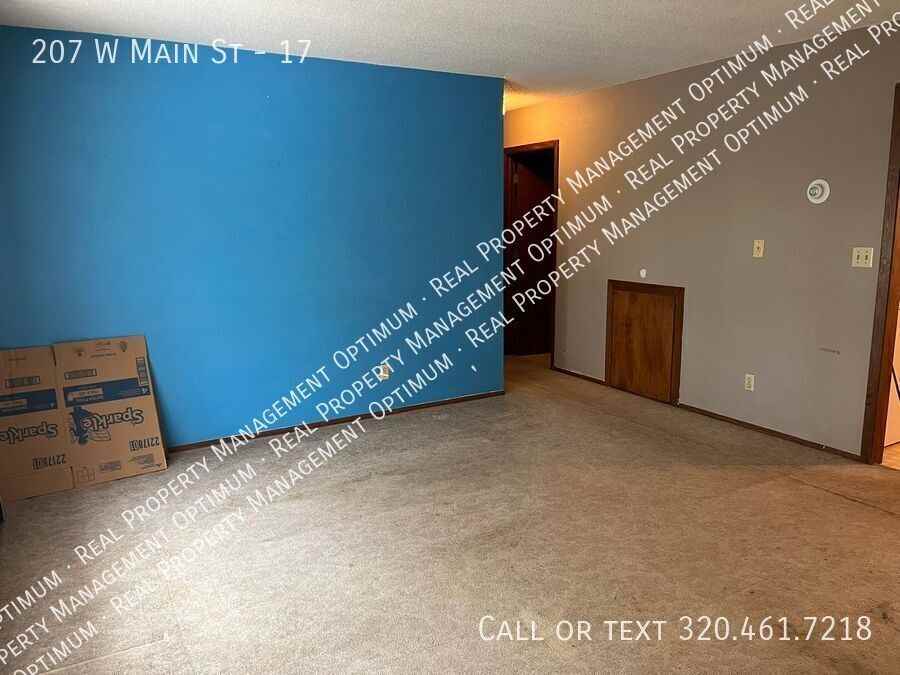 207 W Main St #17 - Photo 7 of 13