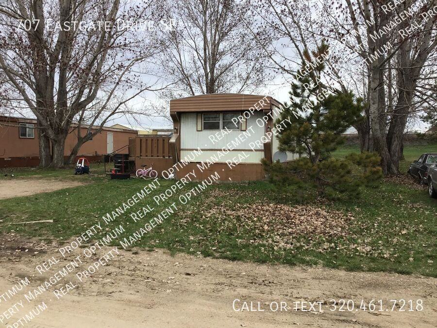 707 Eastgate Dr Se - Photo 2 of 16