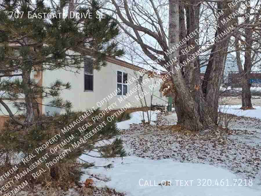 707 Eastgate Dr Se - Photo 5 of 16