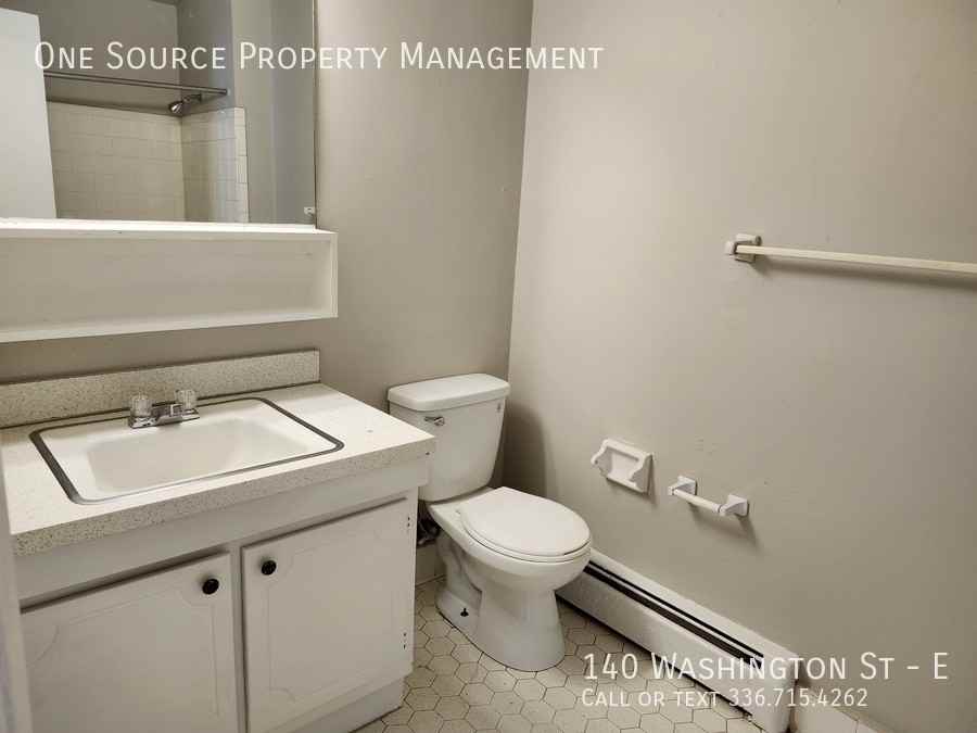 140 Washington St #E - Photo 7 of 8