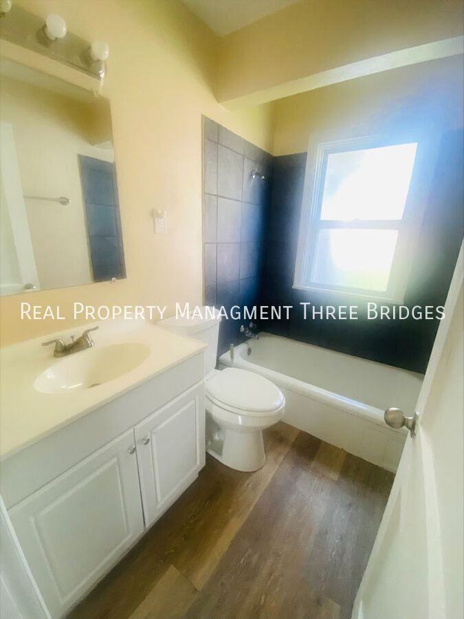 3208 Dix Ave - Photo 6 of 8