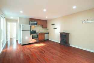 1422 Christian St #3R - Photo 1 of 1
