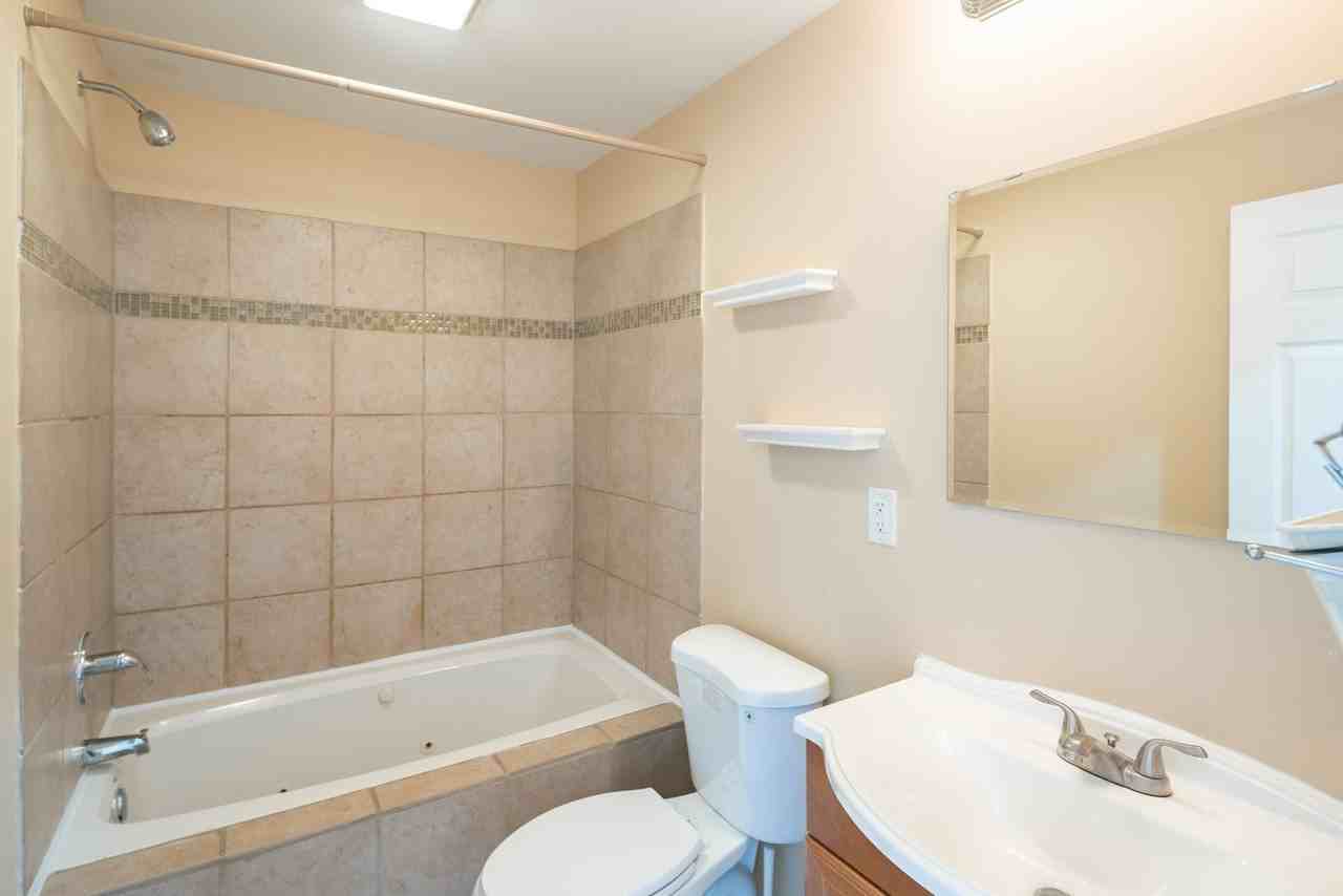 1422 Christian St #3R - Photo 5 of 15