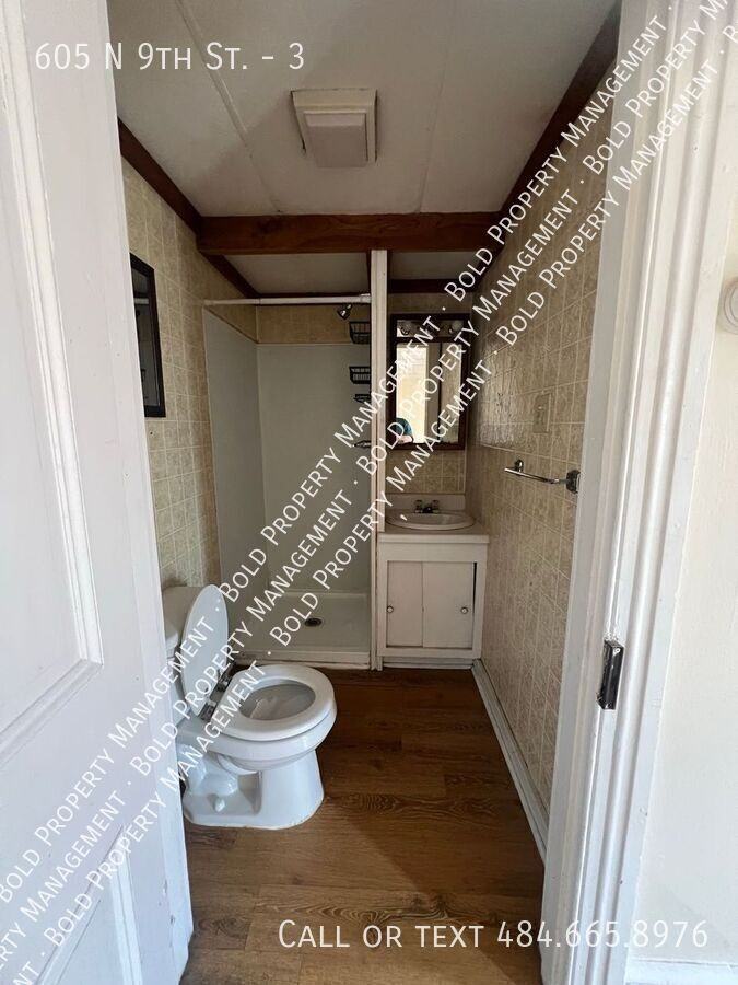 605 N 9th St #3 - Photo 6 of 8