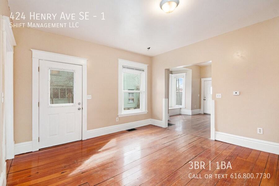 424 Henry Ave Se #1 - Photo 4 of 15