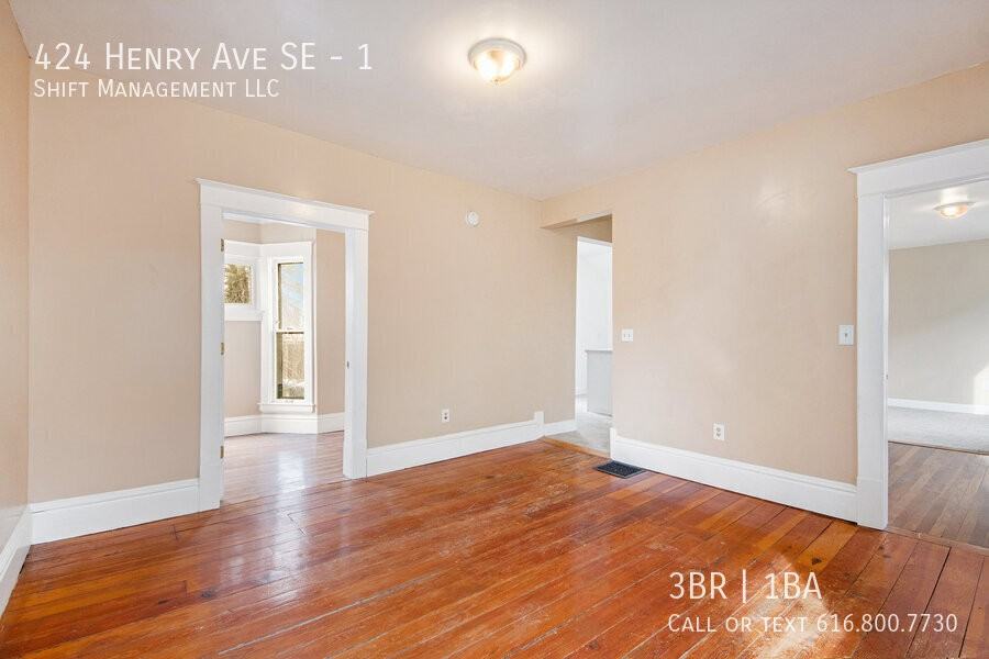 424 Henry Ave Se #1 - Photo 5 of 15