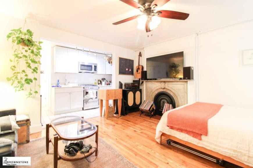 47 Wyckoff St - Photo 2 of 6