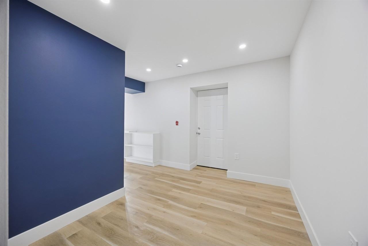 4522 Baker St #3 - Photo 4 of 13