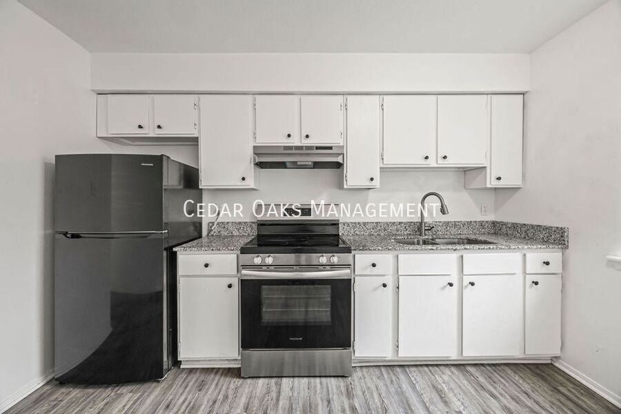 1931 W Deane St - Photo 4 of 22