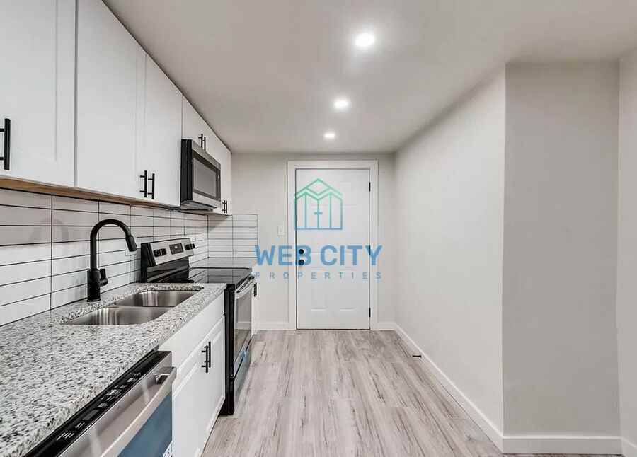 2826 Casey St - Photo 6 of 8