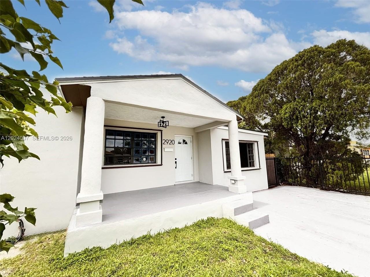 2920 Nw 69th St #A - Photo 4 of 21