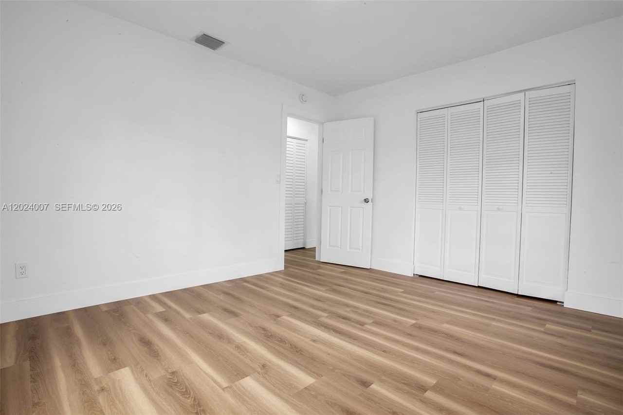 2920 Nw 69th St #A - Photo 7 of 21