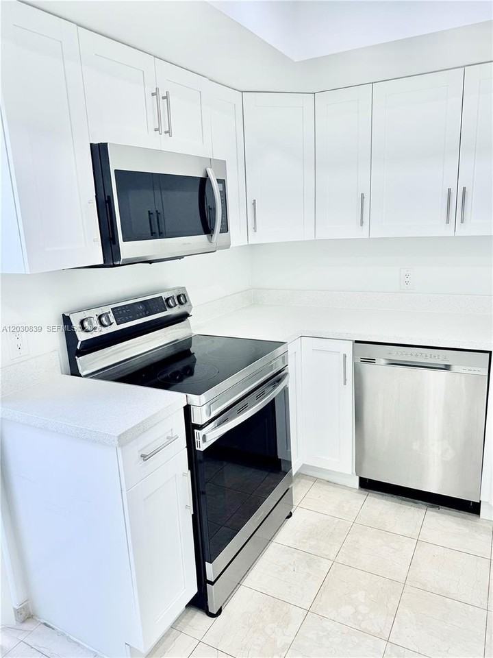 15065 Sw 49th Ln #H109 - Photo 5 of 15