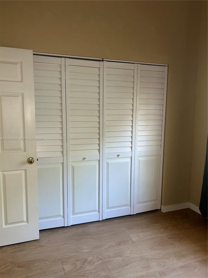 3073 Sw 140th Ave #3073 - Photo 4 of 17