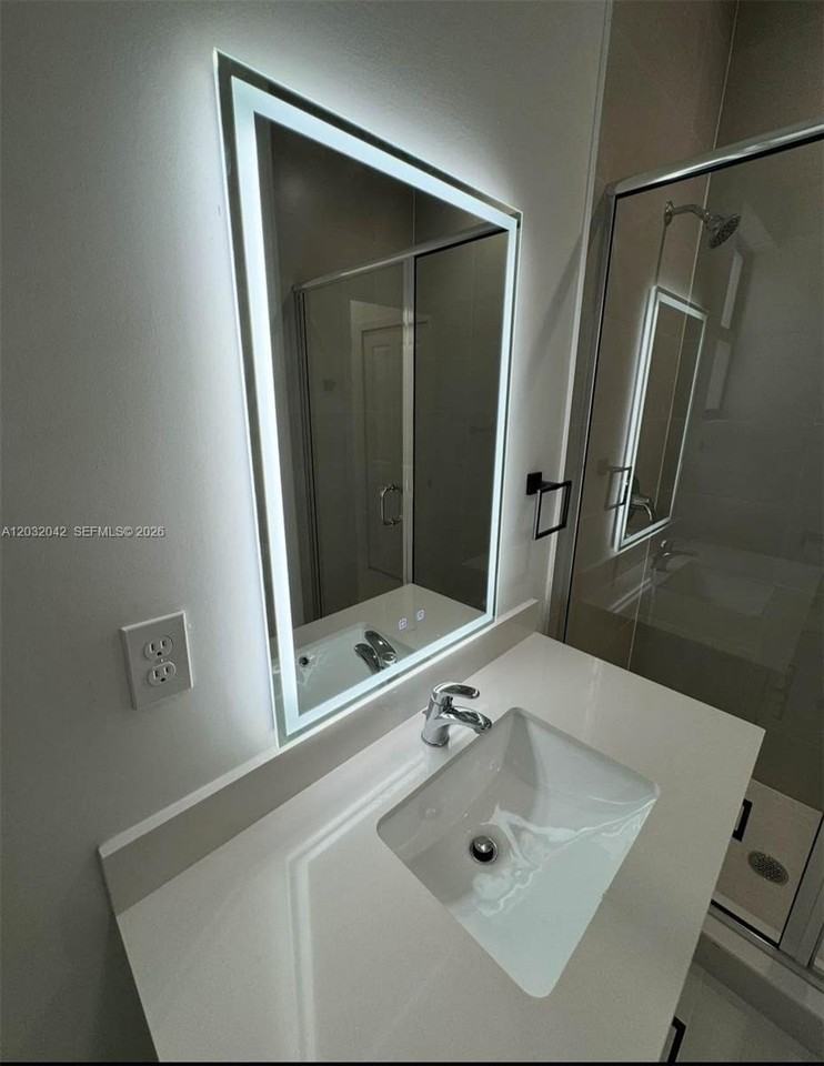 14429 Sw 19th St #1 - Photo 4 of 10