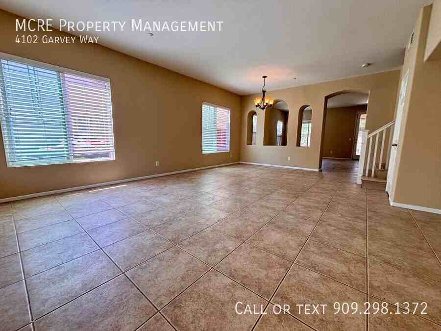 4102 Garvey Way - Photo 3 of 34
