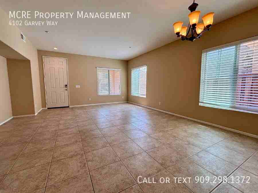 4102 Garvey Way - Photo 5 of 34