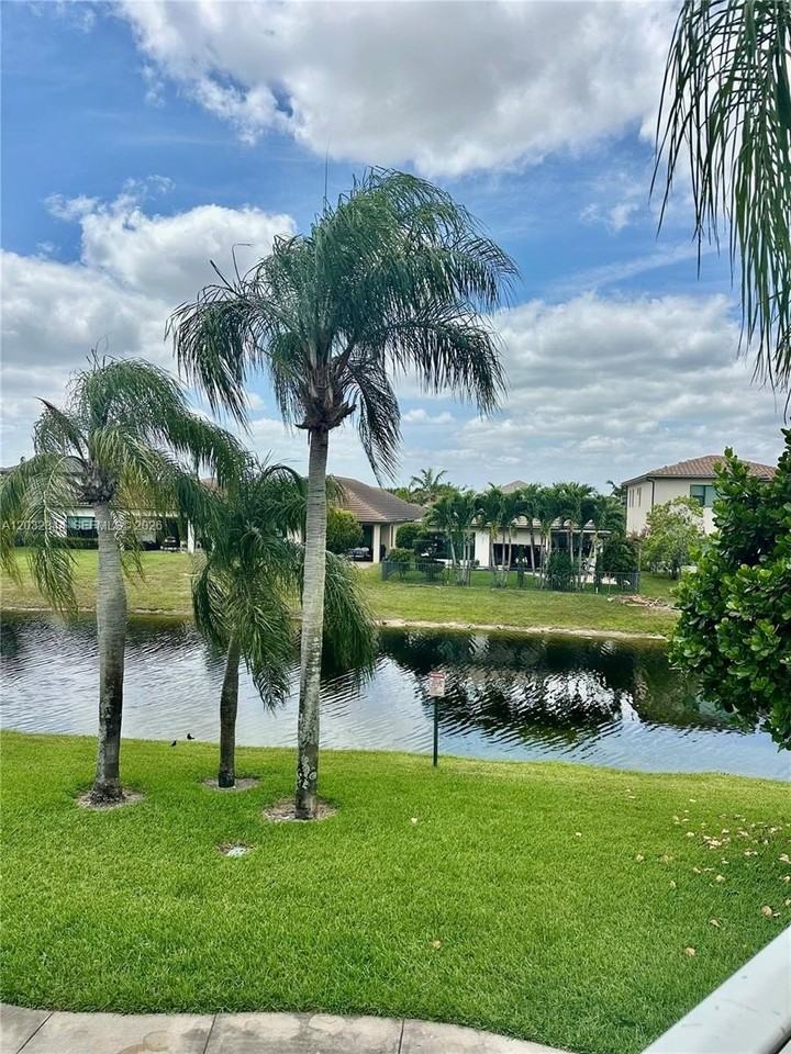 1200 Sw 113th Ter #202