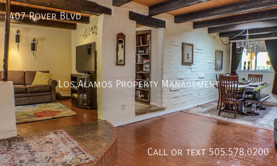 407 Rover Blvd - Photo 6 of 25