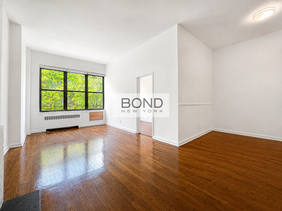43 E 74th St #A - Photo 2 of 8