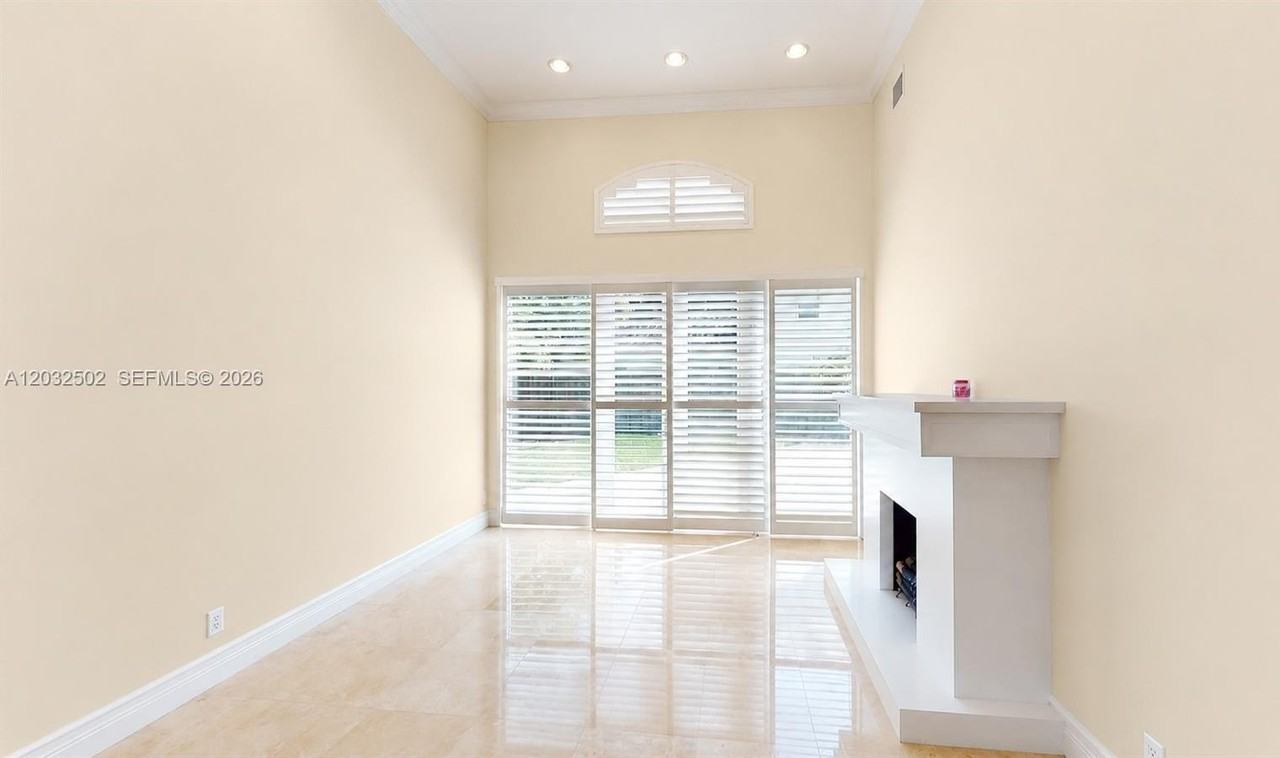 5751 Sw 59th Pl #5751 - Photo 4 of 29