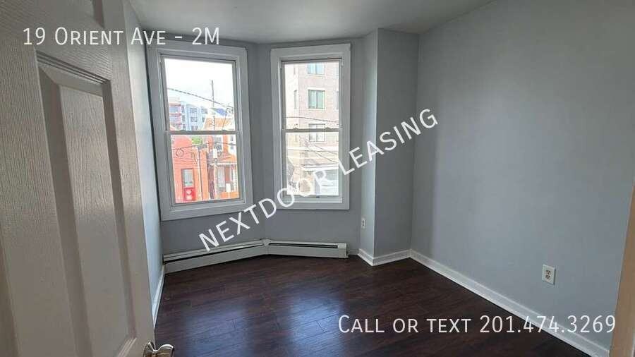 19 Orient Ave #2M - Photo 5 of 10