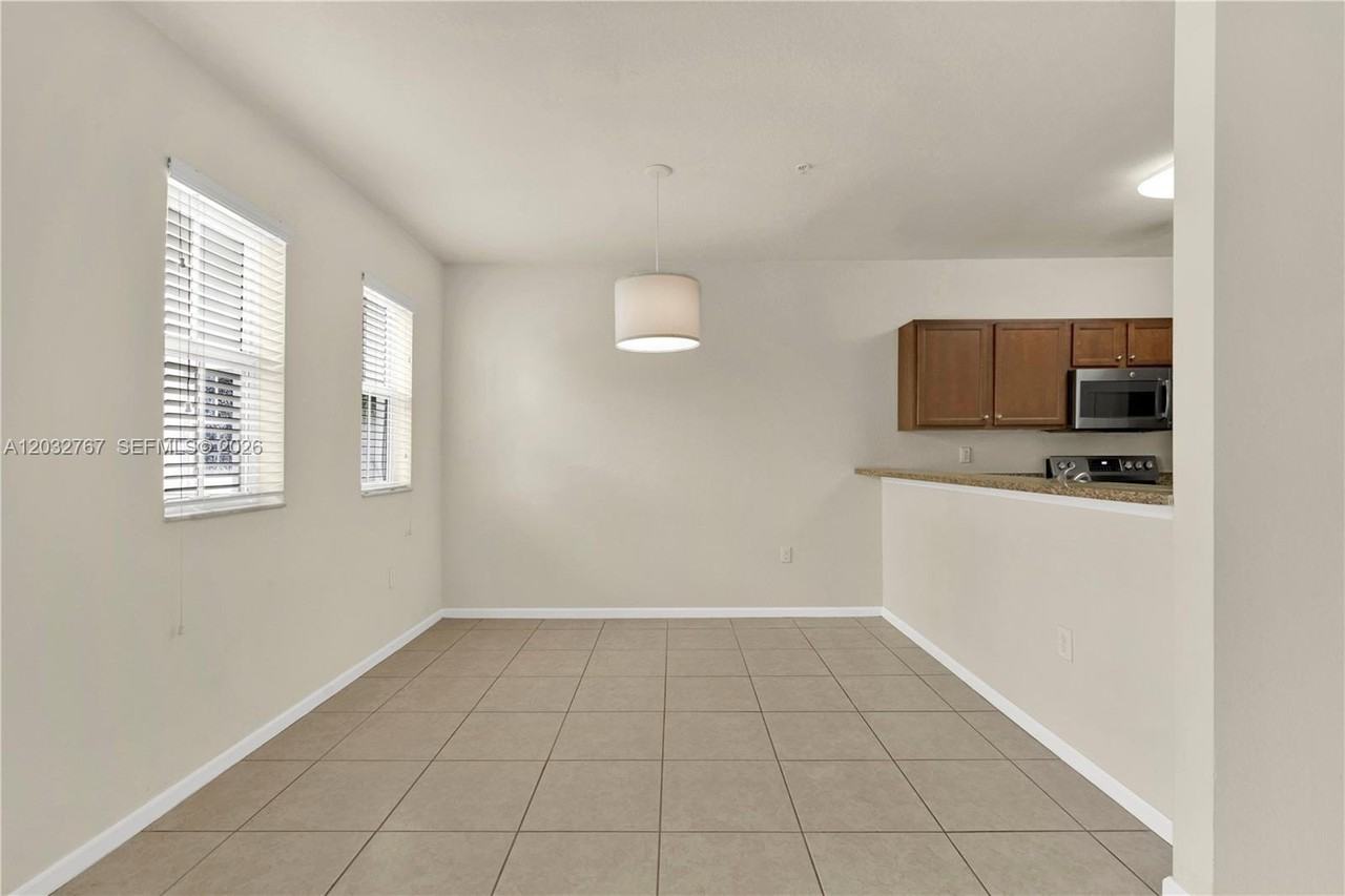 8620 Nw 97th Ave #213 - Photo 5 of 24