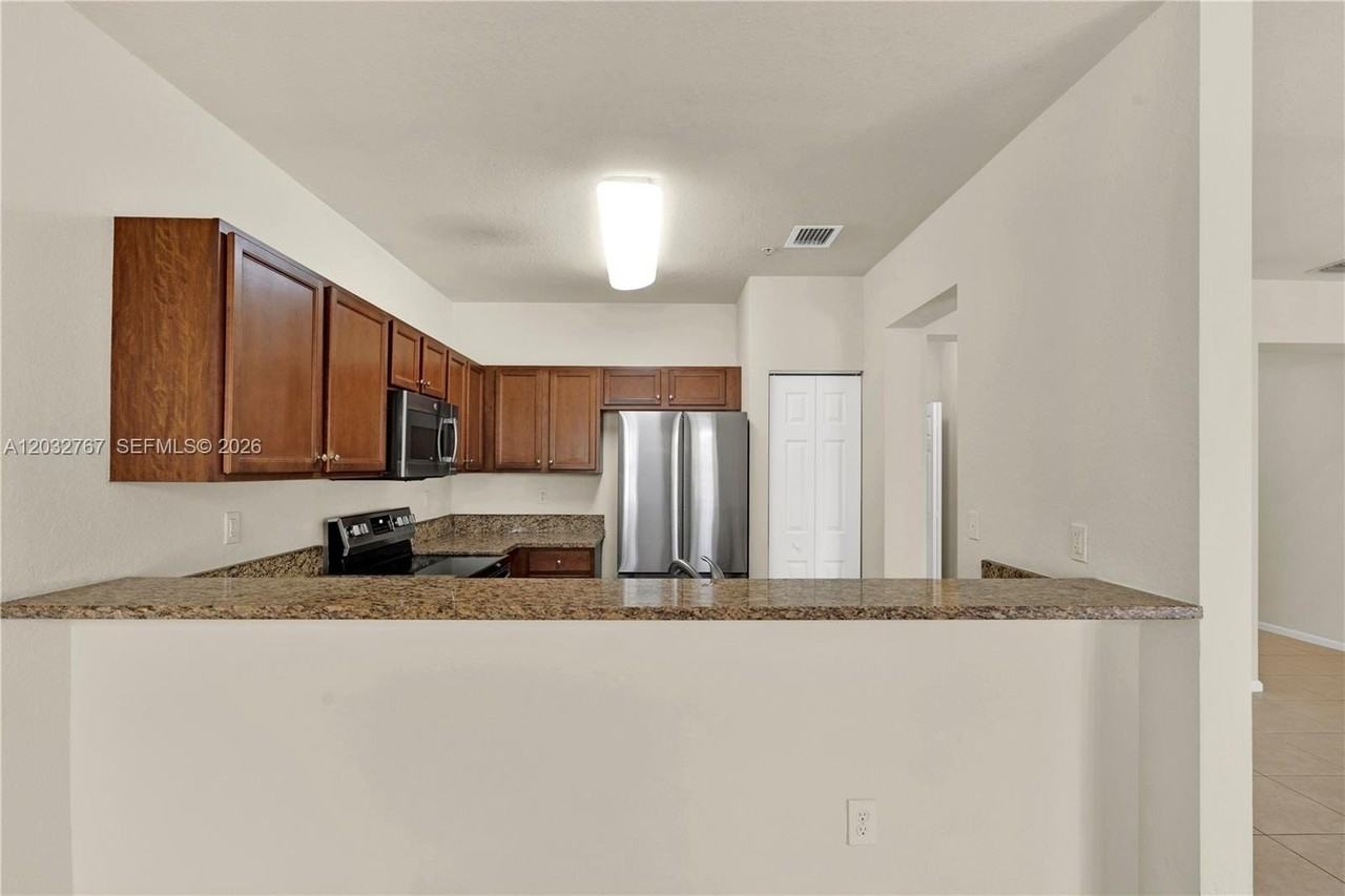 8620 Nw 97th Ave #213 - Photo 6 of 24