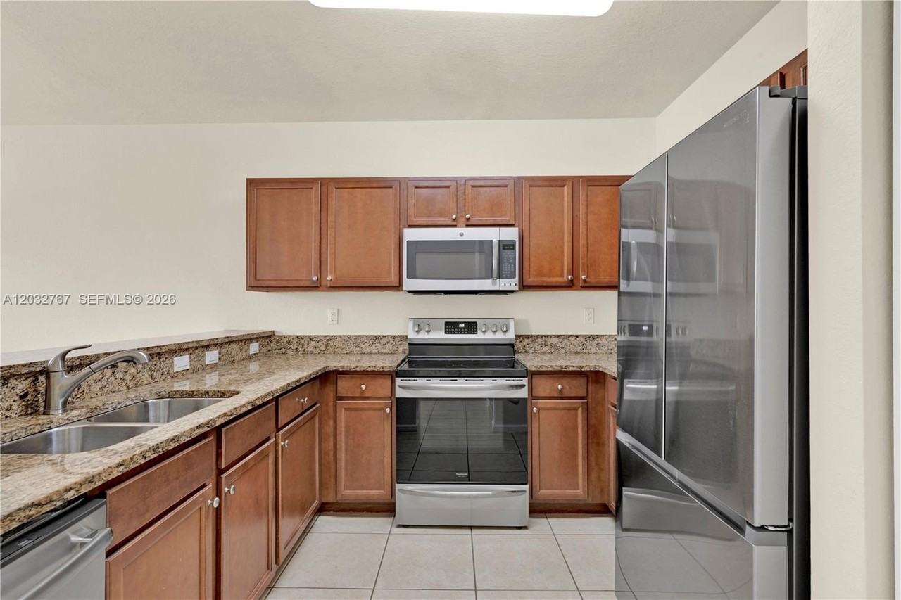 8620 Nw 97th Ave #213 - Photo 7 of 24